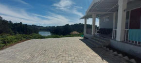 Sky High Villa - Premium Cottages
